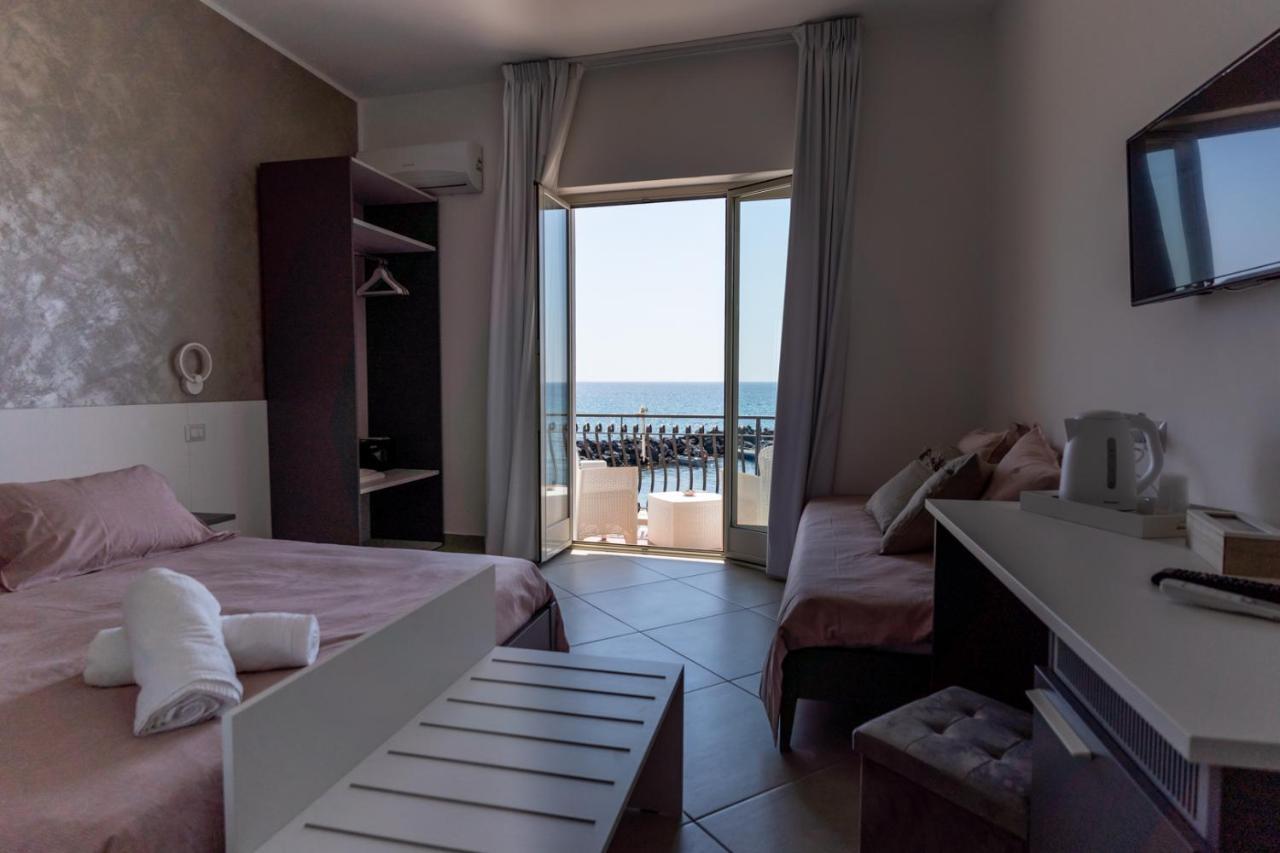 Teddu B&B Giardini Naxos Exterior foto
